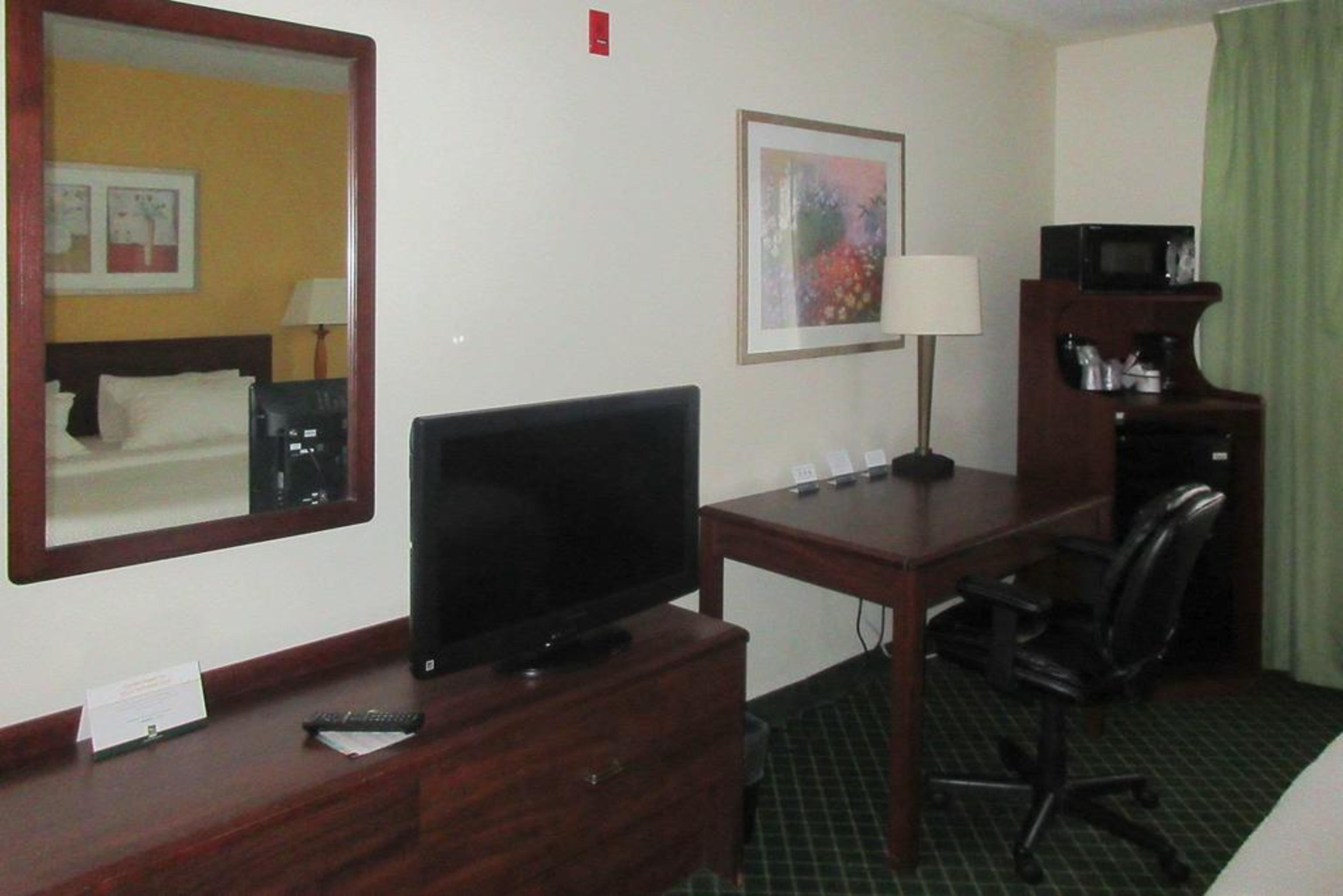 Wingate By Wyndham Uniontown Hotel Buitenkant foto