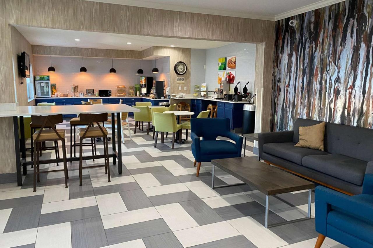 Wingate By Wyndham Uniontown Hotel Buitenkant foto