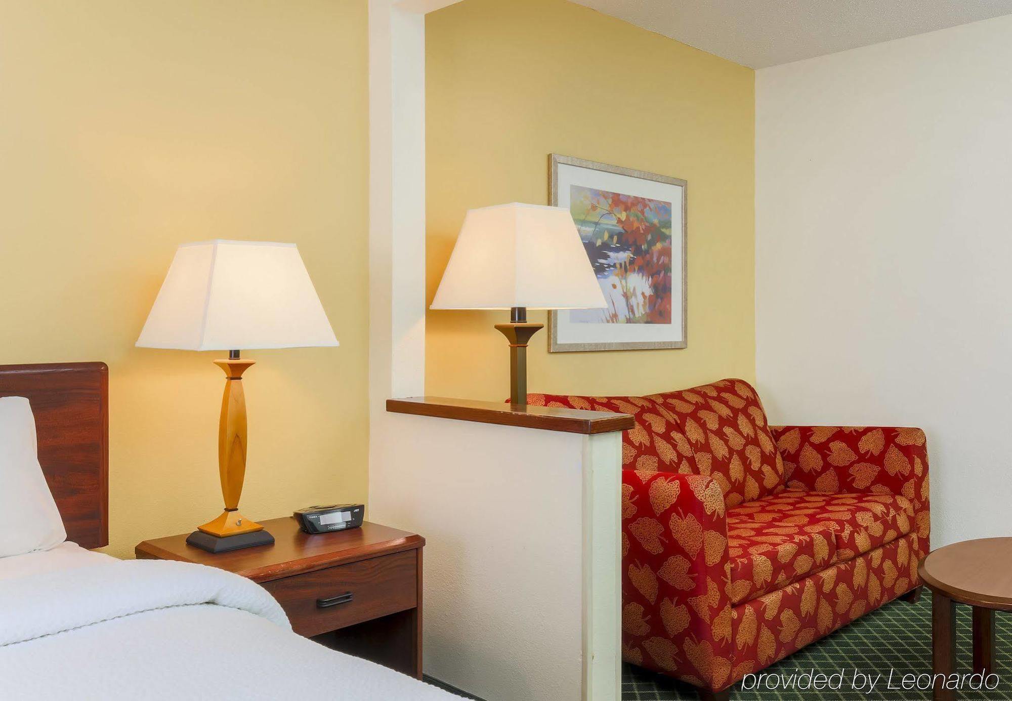 Wingate By Wyndham Uniontown Hotel Buitenkant foto