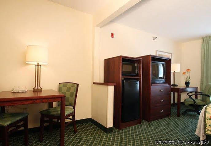 Wingate By Wyndham Uniontown Hotel Buitenkant foto